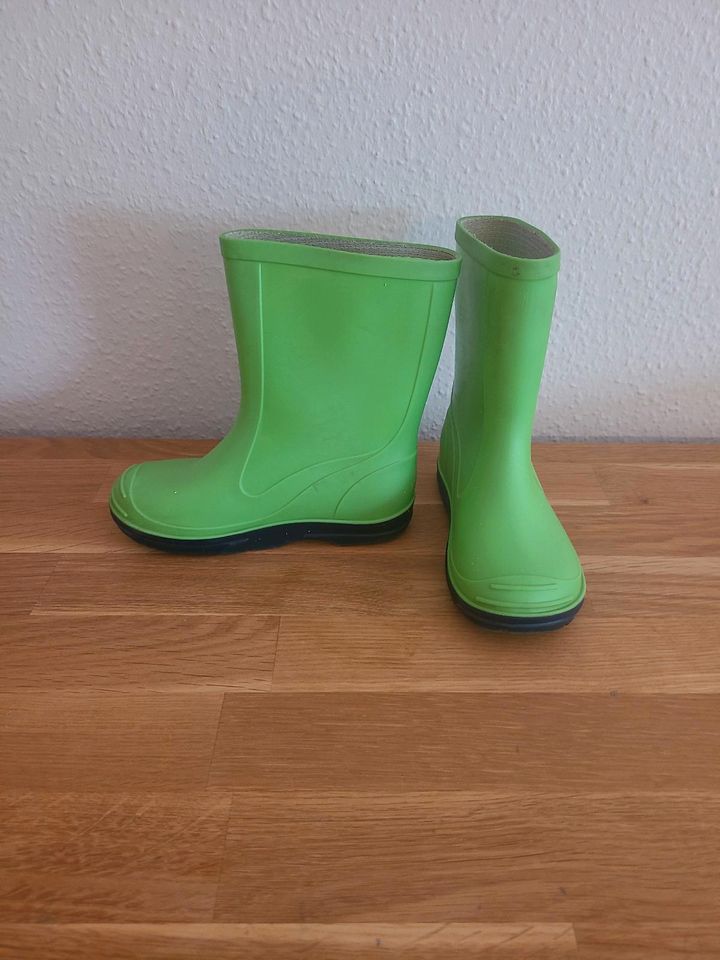 Kinder Gummistiefel grün 25 in Neuhofen