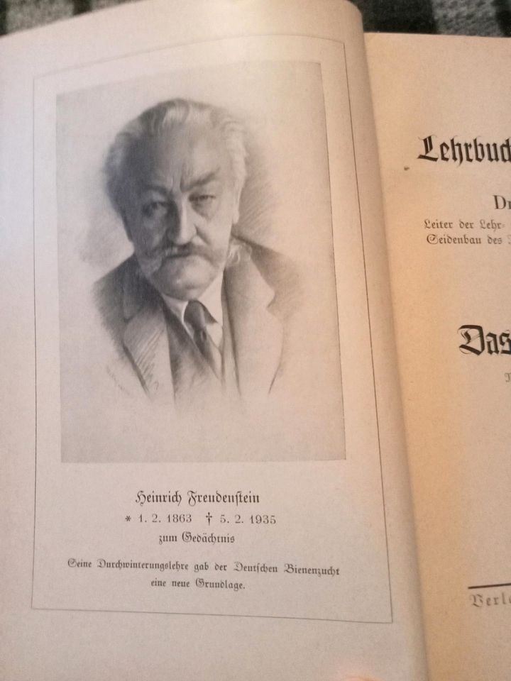 Imkerbuch.Lehrbuch der Bienenkunde. Dr. Karl Freudenstein.1938 . in Doberlug-Kirchhain