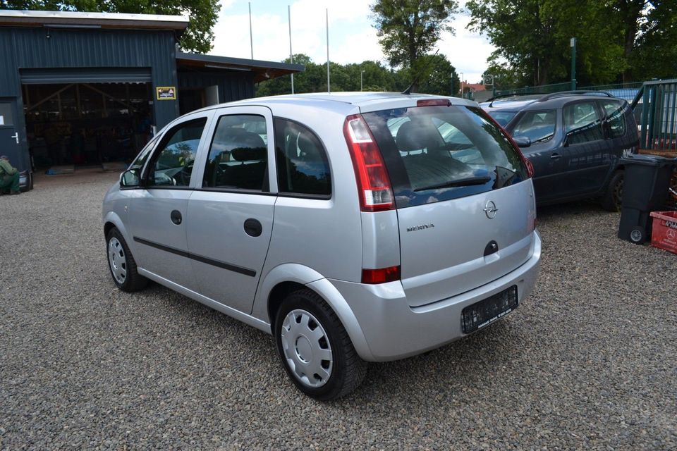 Opel Meriva 1.6 Enjoy *8f-bereift* in Herzberg am Harz