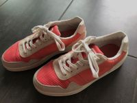 Lacoste Leder Sneaker low , Gr.39 neuwertig Baden-Württemberg - Bad Ditzenbach Vorschau