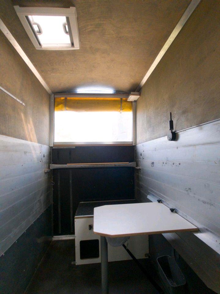 autarker Anhänger als Camper Gartenhaus Tinyhouse Wochenend-Büro in Berlin