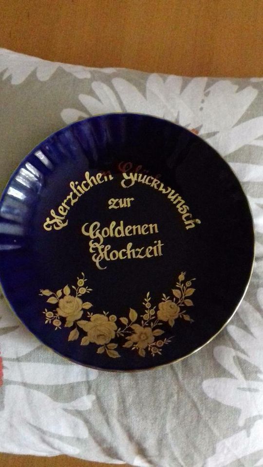 Teller Echt Kobalt mit Echt Gold Bavaria Porzellan Germany in Kamenz