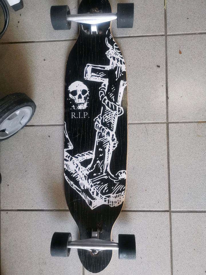 Longboard schwarz in Burghausen