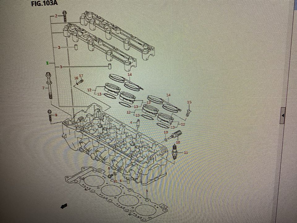 Suzuki GSX-R1000 K7/K8  Zylinderkopf11100-21H00-000 in Nordhorn