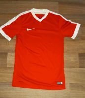 Nike Tshirt S  rot Sachsen-Anhalt - Wülknitz Vorschau