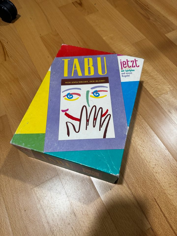 Tabu Kartenspiel / Brettspiel in Hamburg