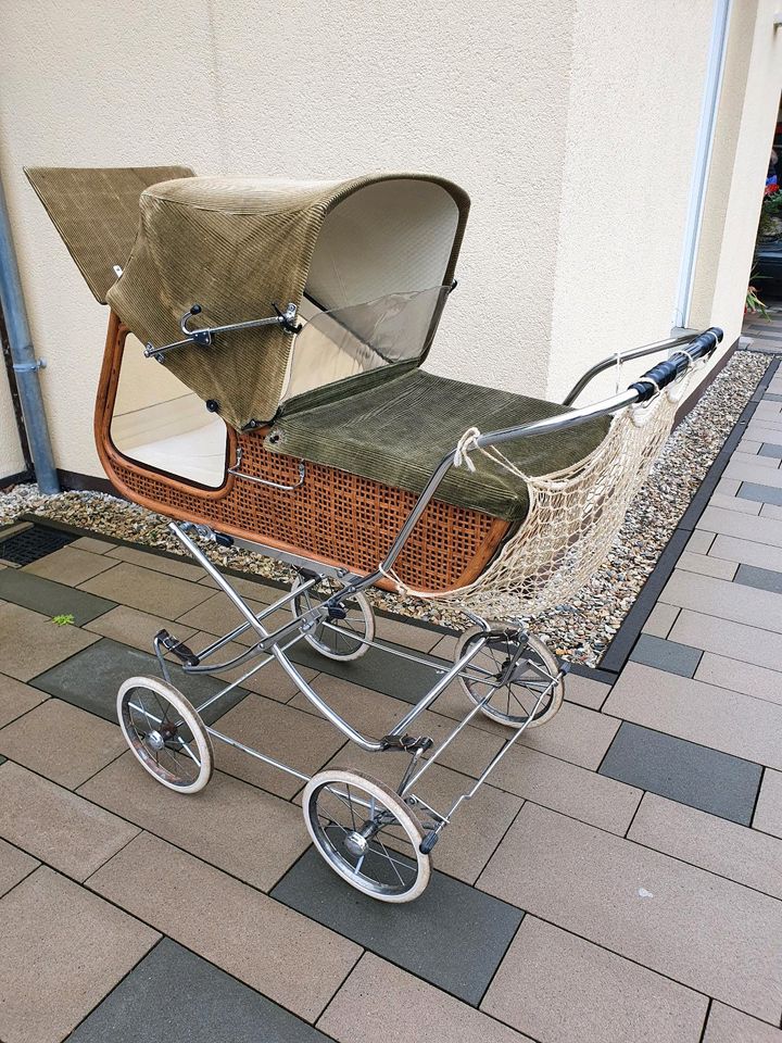 Gesslein Panorama Korb Kinderwagen Nostalgie + Maxi-Cosi Adapter in Lippstadt