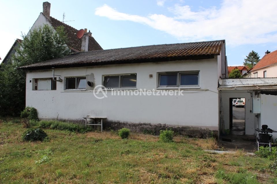 Jetzt anpacken* Sanierungsbedürftiges Wohnhaus + Bauplatz in Saulheim in Saulheim