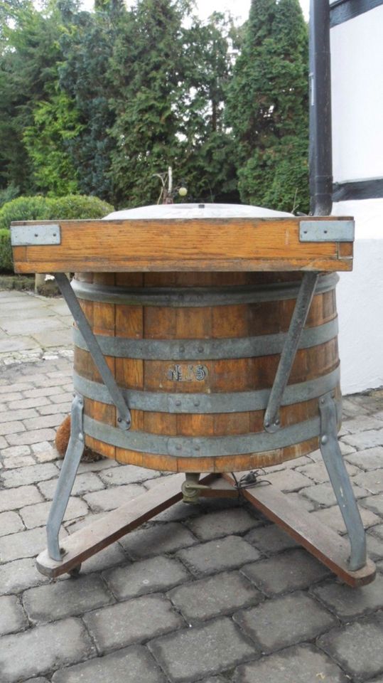 Bar/Flaschenständer: Waschmaschine (Miele, ca. 1950er) in Lippetal