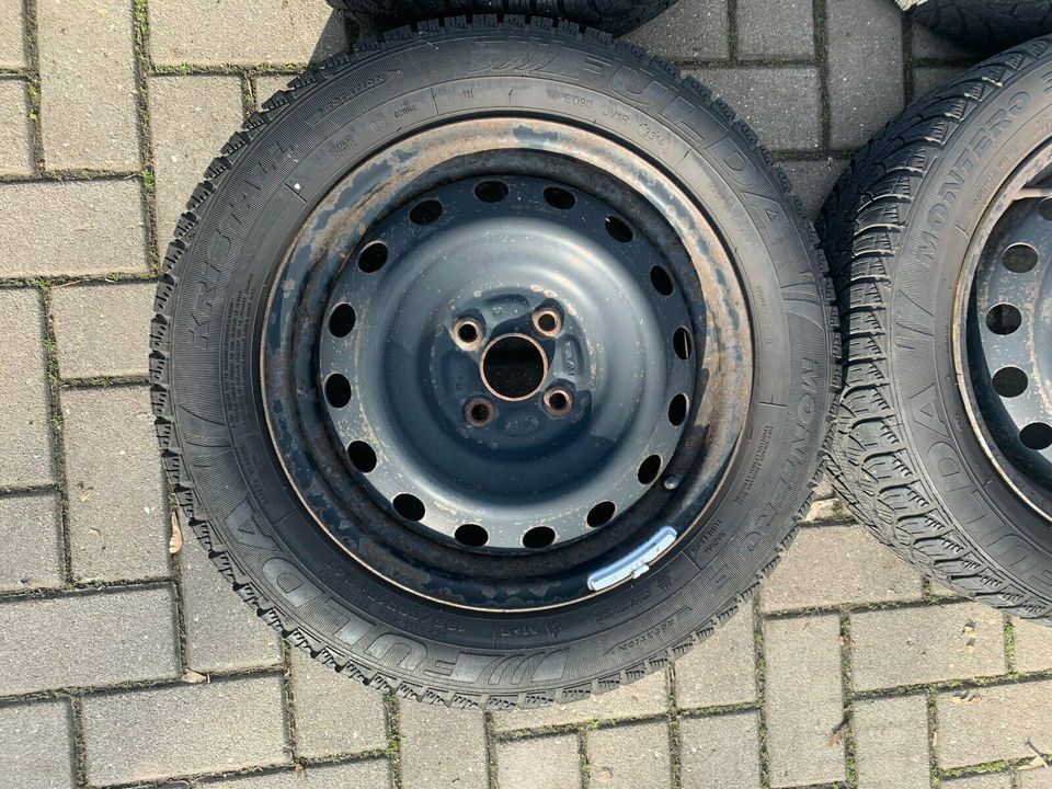 Toyota Yaris Winterräder 185/60R15 84T in Bad Lauchstädt