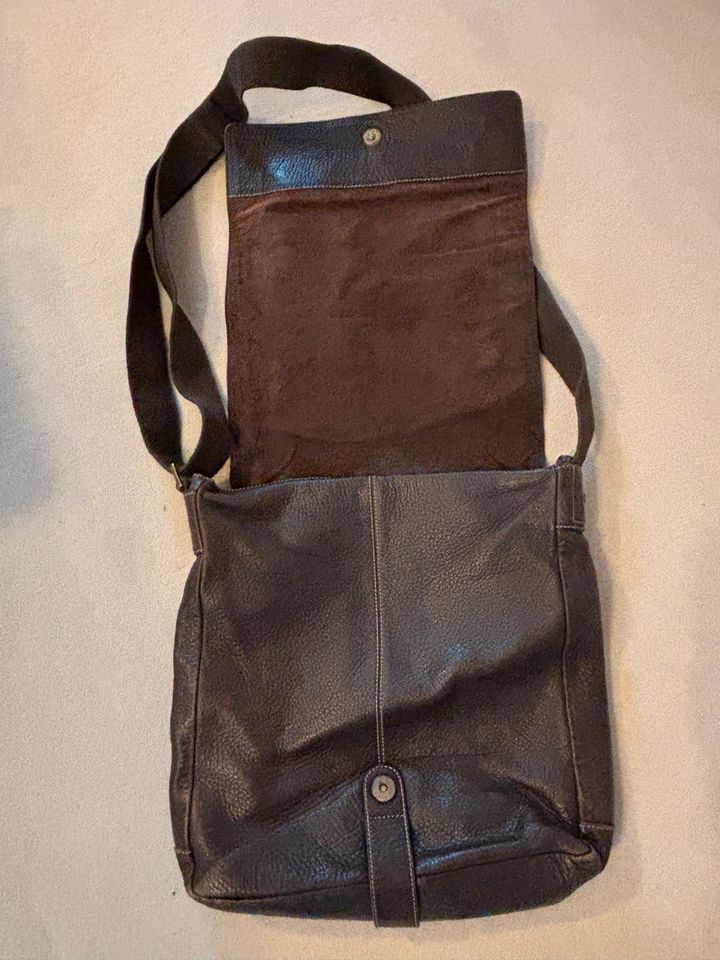 Handtasche, Leder braun in Berlin