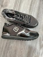 Laura Biagiotti Sneaker gefüttert Gr.39 Nordrhein-Westfalen - Ratingen Vorschau