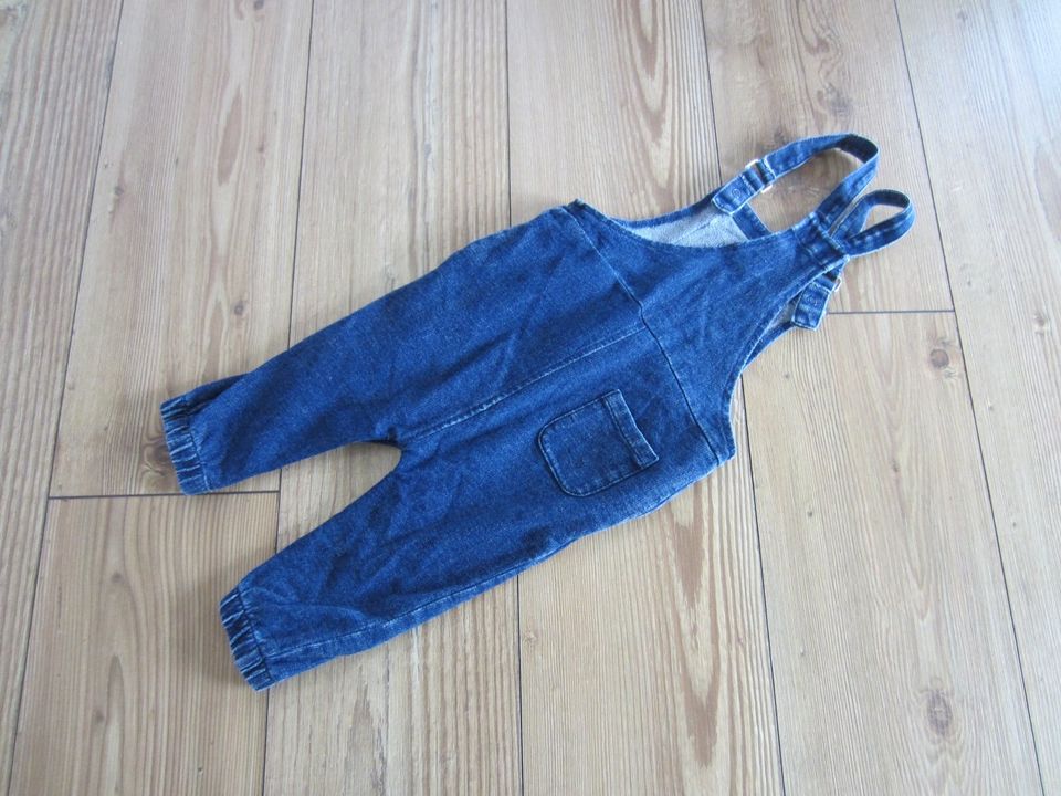 Latzhose dunkelblau weich Gr.80 H&M 3€ in Duisburg