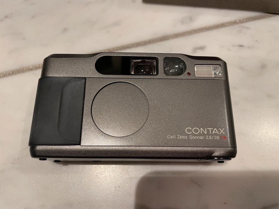 Contax T2 Titanium Black in Aachen