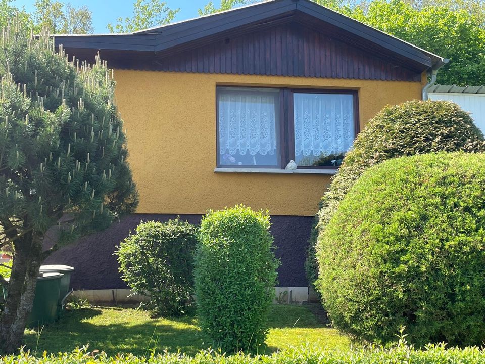 Gartengrundstück mit Wochenendhaus (ganzjährig) und große Garage in Bleicherode