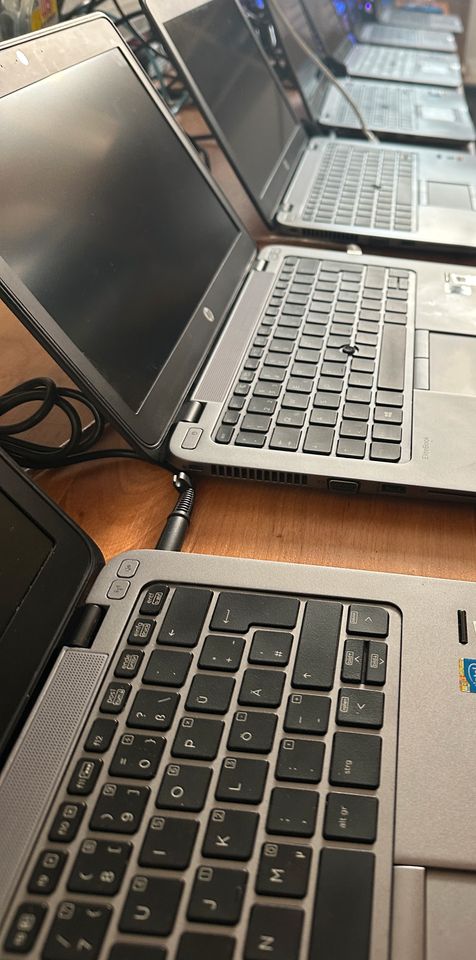 Grosshandel: Wir verkaufen PCs, Laptops, Server, Ram, in Mengen in Solingen