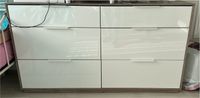 Sideboard / Nachtschrank mit 2 oberen und 4 grosse Schublade Berlin - Neukölln Vorschau