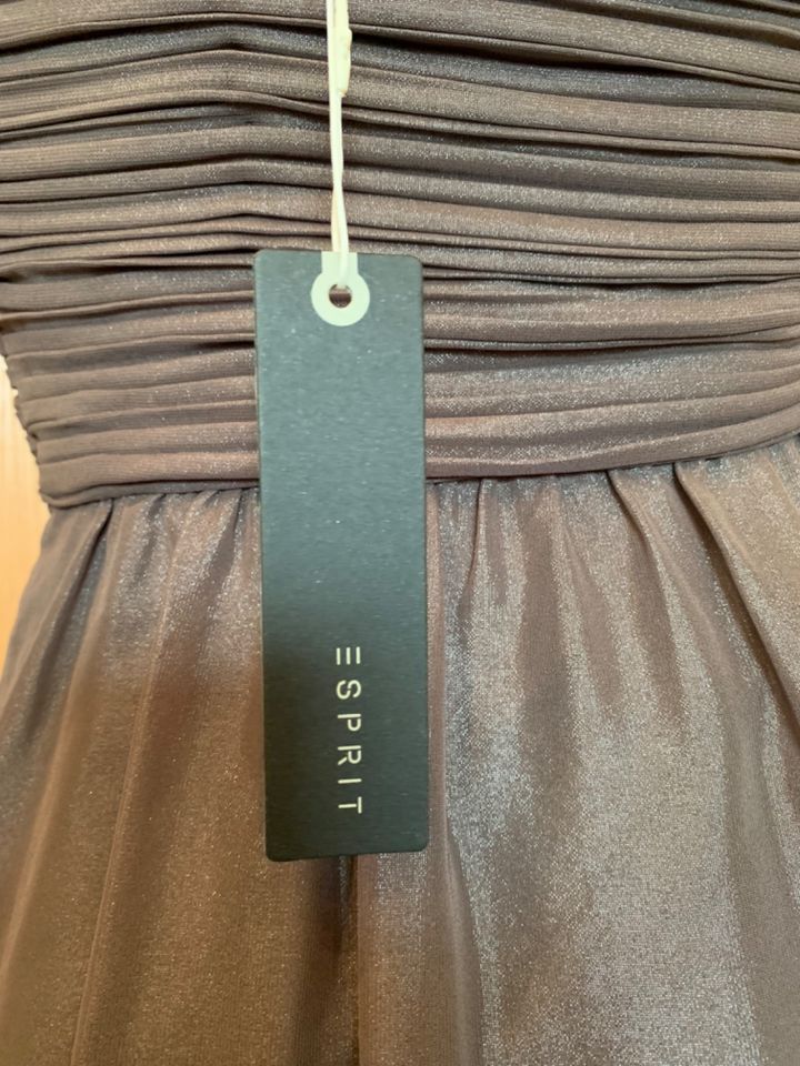 ESPRIT Cocktailkleid braun taupe Sommerkleid festlich Gr. 38 in Bietigheim-Bissingen