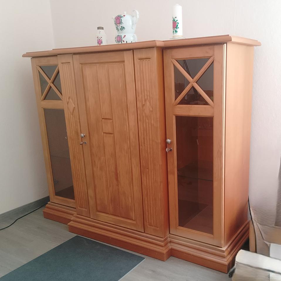 Sideboard, Anrichte, Schrank, massiv Erle sehr gepflegt, zeitlos in Georgsheil