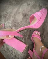 High Heels Rosa Pink 37 Sommer Schuhe Sandaletten Hessen - Lauterbach (Hessen) Vorschau