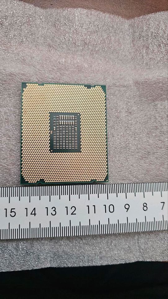 Intel Core i9 - 7920X. 2.90 GHz CPU Prozessor PC in Barleben