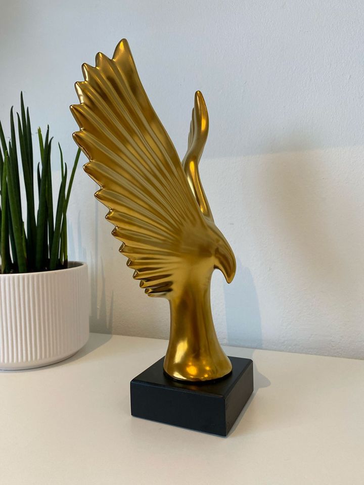 Keramik Adlerskulptur Gold Adler Skulptur modern in Centrum