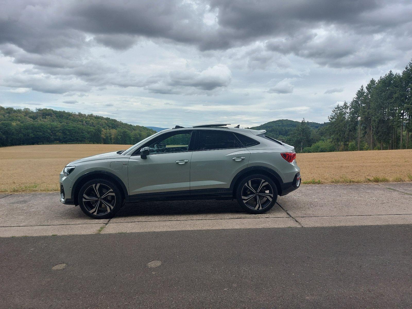 Abbildung des Autos AUDI Q3 Sportback Tfsie …