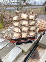 Verschiedene Modell Holzschiffe abzugeben Rheinland-Pfalz - Breitenau bei Westerwald Vorschau
