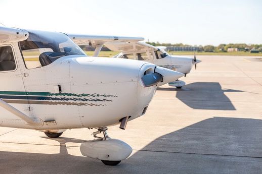 Rundflug Mecklenburgische Schweiz mit Laage – Güstrow – Teterow in Laage