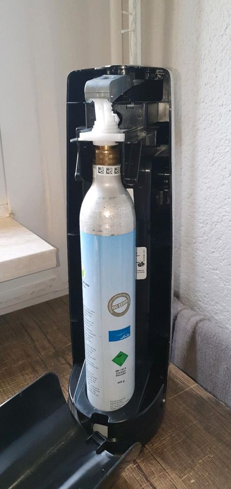 Sodastream mit Universal CO2 ZYLINDER in Zeitz