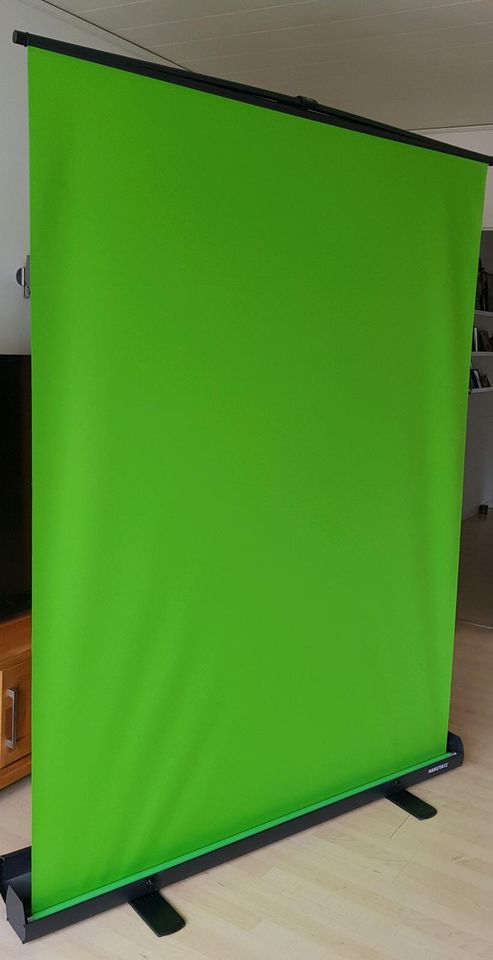 Green Screen - Hakutatz - Hintergrund für Youtube TikTok Videos in Sinsheim