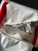 Jordan 4 Frozen Moments EU42 Hessen - Solms Vorschau