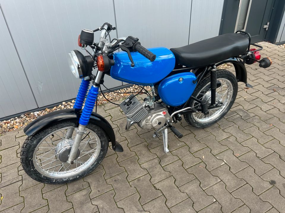 Simson S50B1 S51 Style NEUAUFBAU VAPE 12V 1980 5-Gang Moped in Osterweddingen