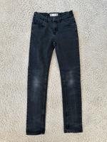 Levi’s 510 Skinny Jeans grau dunkelgrau XS 34 Damen schmal Röhre Nordrhein-Westfalen - Extertal Vorschau