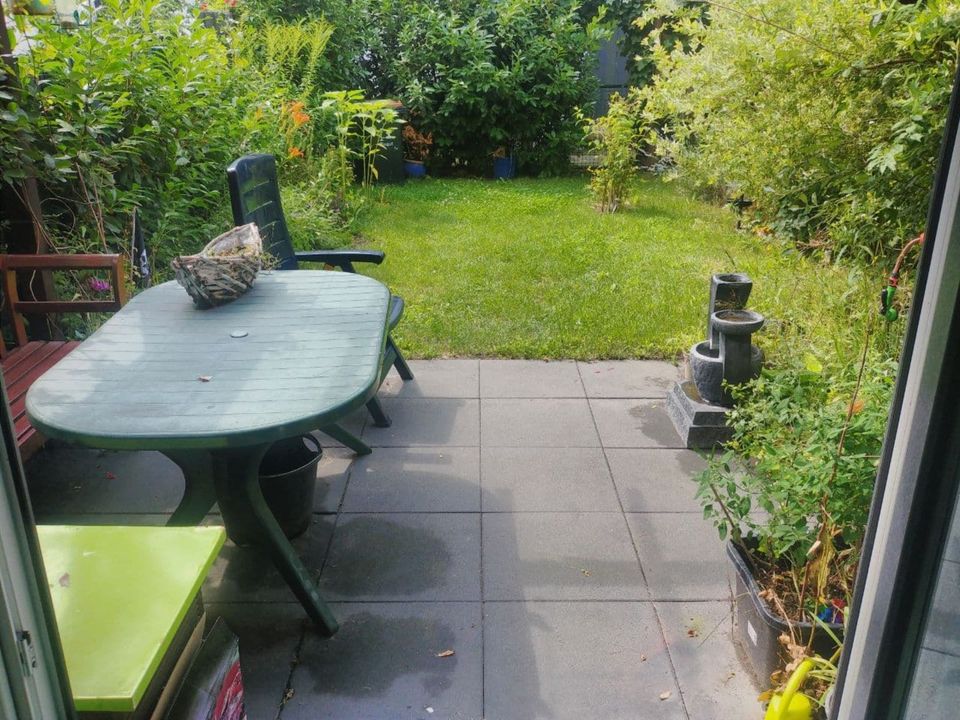 Zimmer im Haus mit Garten, grün + ruhig + zentral in Berlin