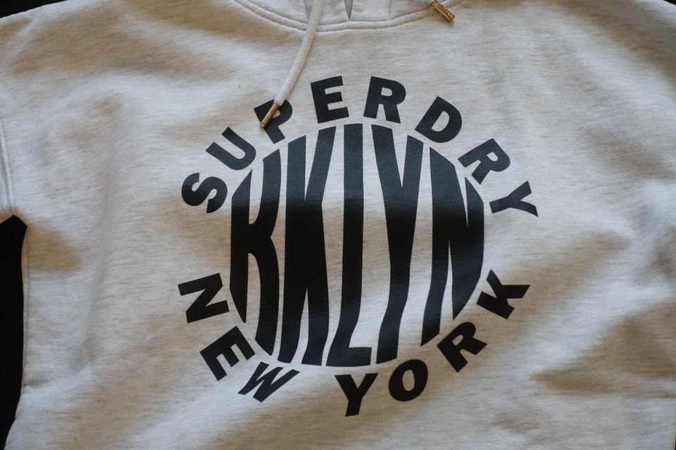 Superdry - New York - Hoodie in hellgrau - Gr. S/M in Nürnberg (Mittelfr)