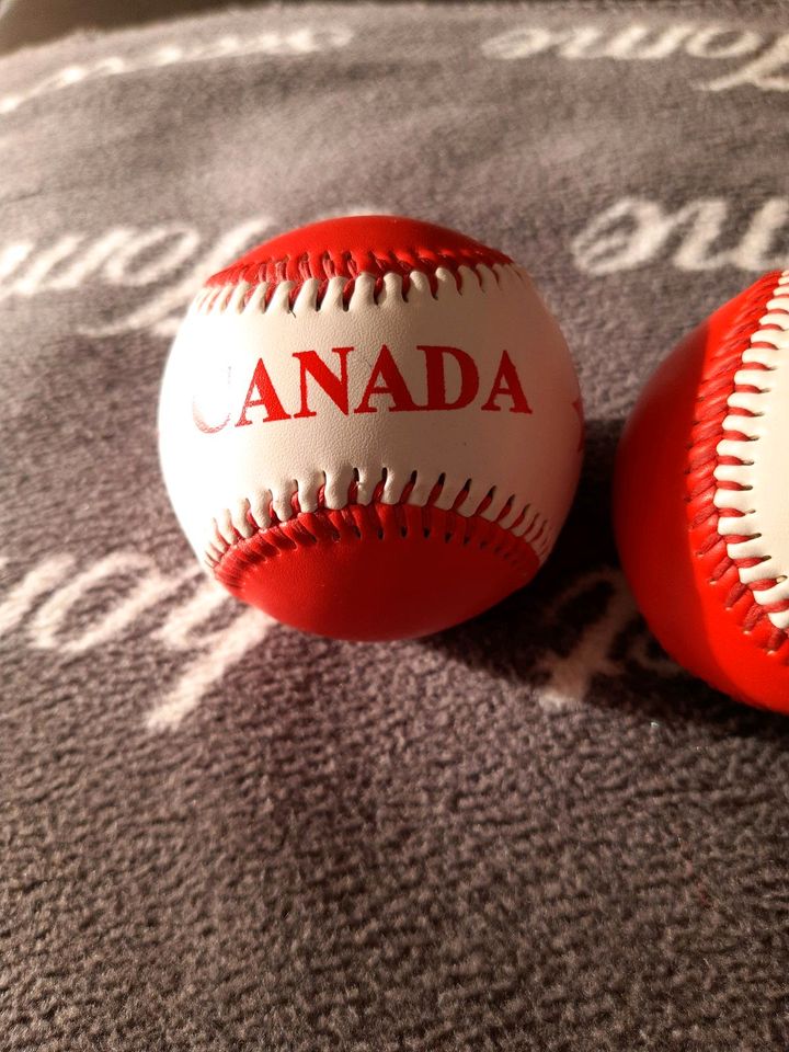 2 Basetball Original Kanada Ahornblatt in Neunkirchen