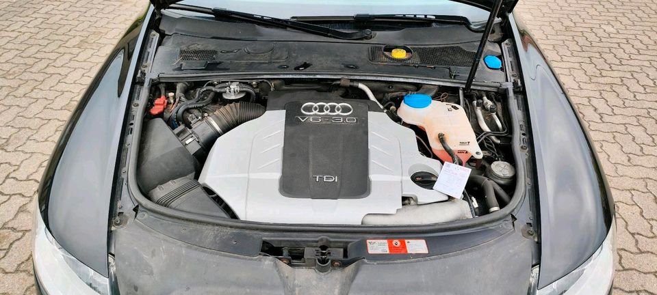 Audi A6 4F Facelift Kombi Quattro 3L Diesel Schadow black in Hollenstedt