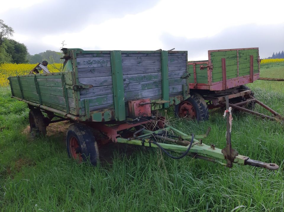 Diverse Traktor Anhänger aus Nachlass in Kalletal