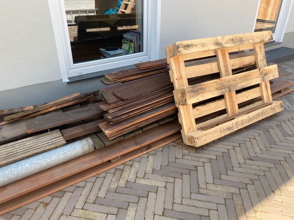 Holzreste zu verschenken in Köln