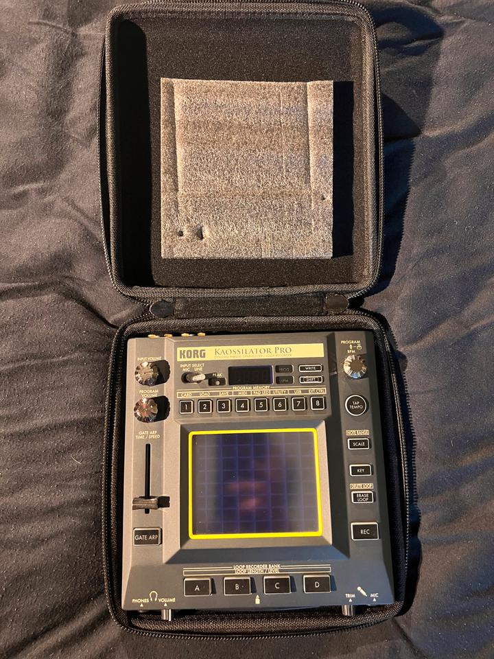 Korg KAOSSILATOR PRO + Magma Case + 1GB SD + RK002 Schnittstelle in Wustermark
