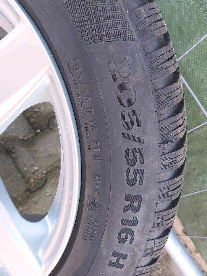 Alufelgen BMW 1er, 2er Winterräder 16 Zoll 205/55/R16 in Kaarst