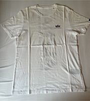 Alpha Industries T-Shirt weiß mit schwarzen Applikationen Hessen - Groß-Gerau Vorschau