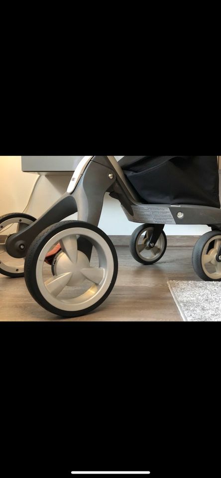 Stokke Xplory Kinderwagen inkl. viel Zubehör in Osnabrück