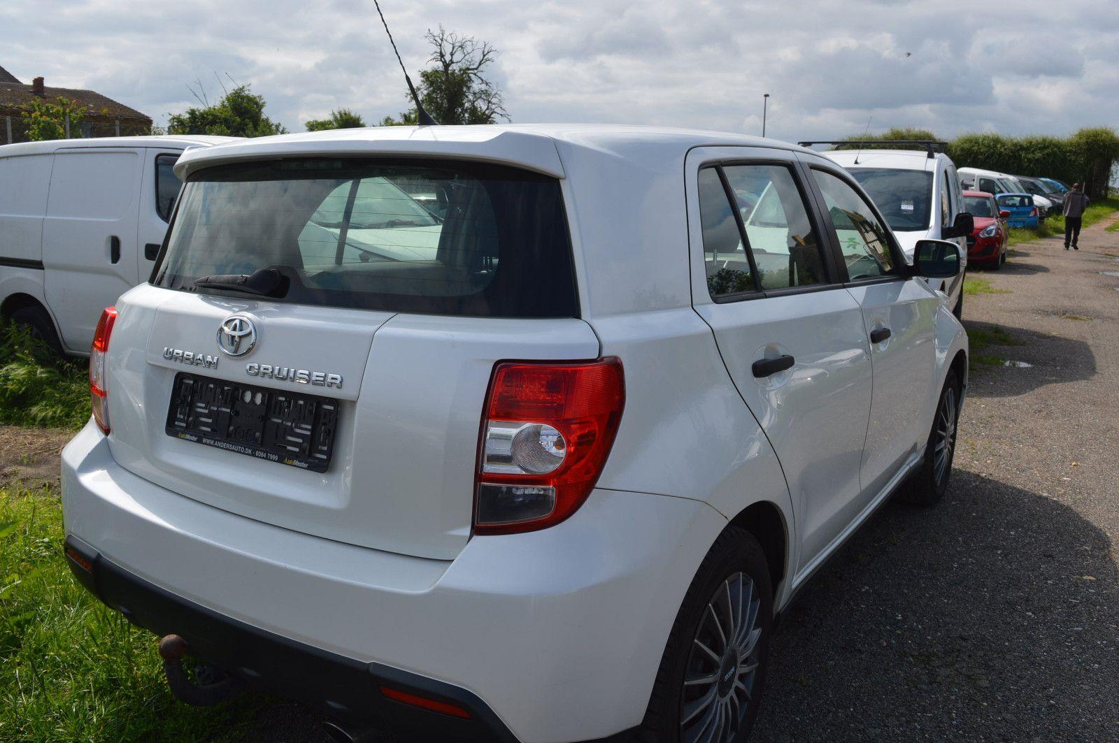 Abbildung des Autos Toyota Urban Cruiser 1,3…