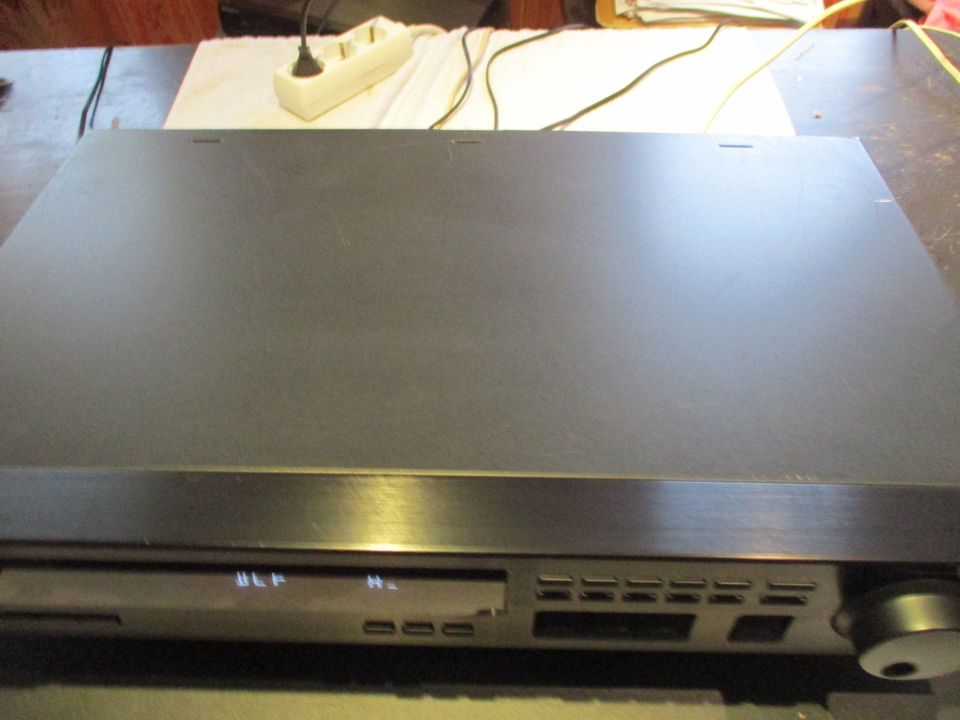 Sony AM - FM Stereo Tuner ST - S 261 aus Sammlernachlass in Mantel