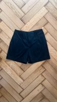 Schwarze Short von Lauren Ralph Lauren in Größe 38 Neuhausen-Nymphenburg - Neuhausen Vorschau