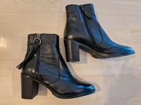 NEU Mjus Stiefeletten Boots schwarz 37 Leder Blockabsatz Kr. Dachau - Bergkirchen Vorschau