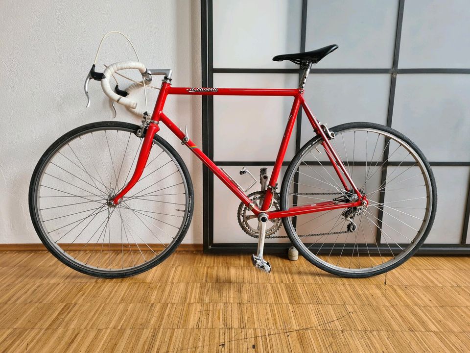 Rennrad rot vintage in Köln