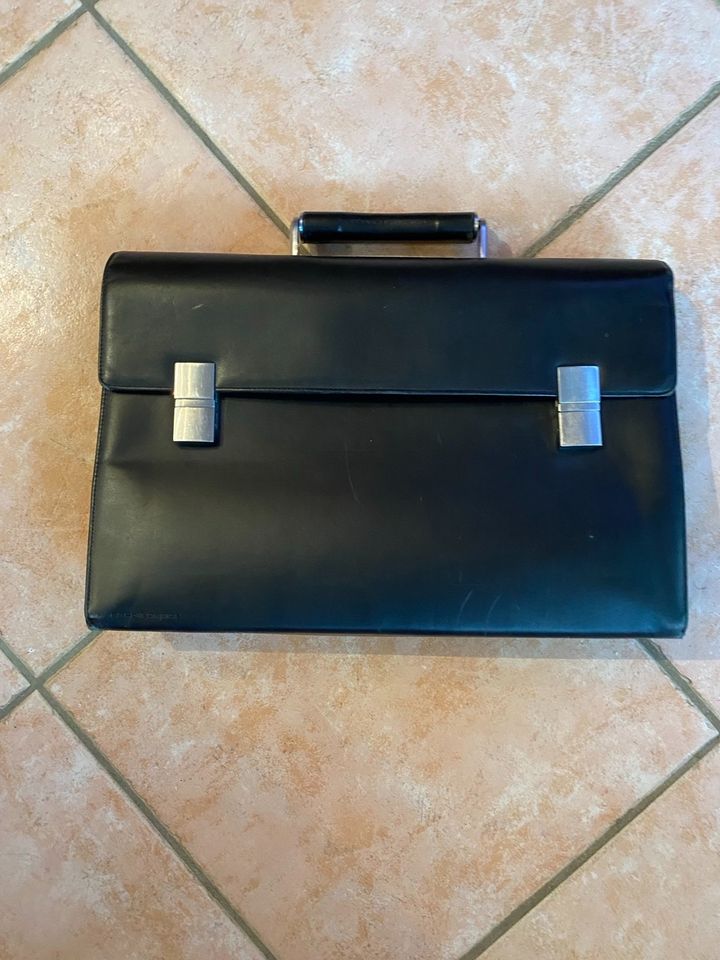 Original Porsche Design Leder Aktentasche in Meldorf